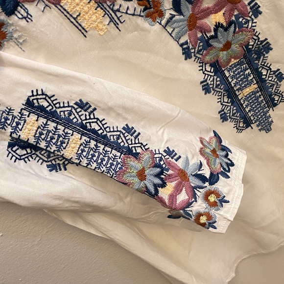 Luna Moon Embroidered Boho White Blouse - Picture 6 of 7